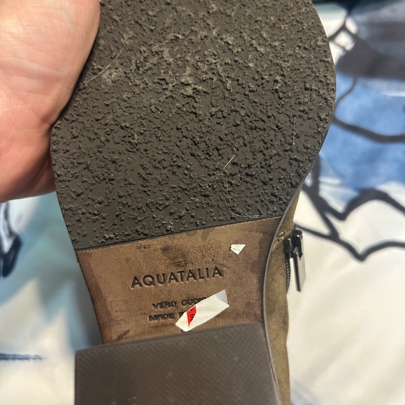 Aquatalia bootie-size 8 worn twice - Picture 4 of 7